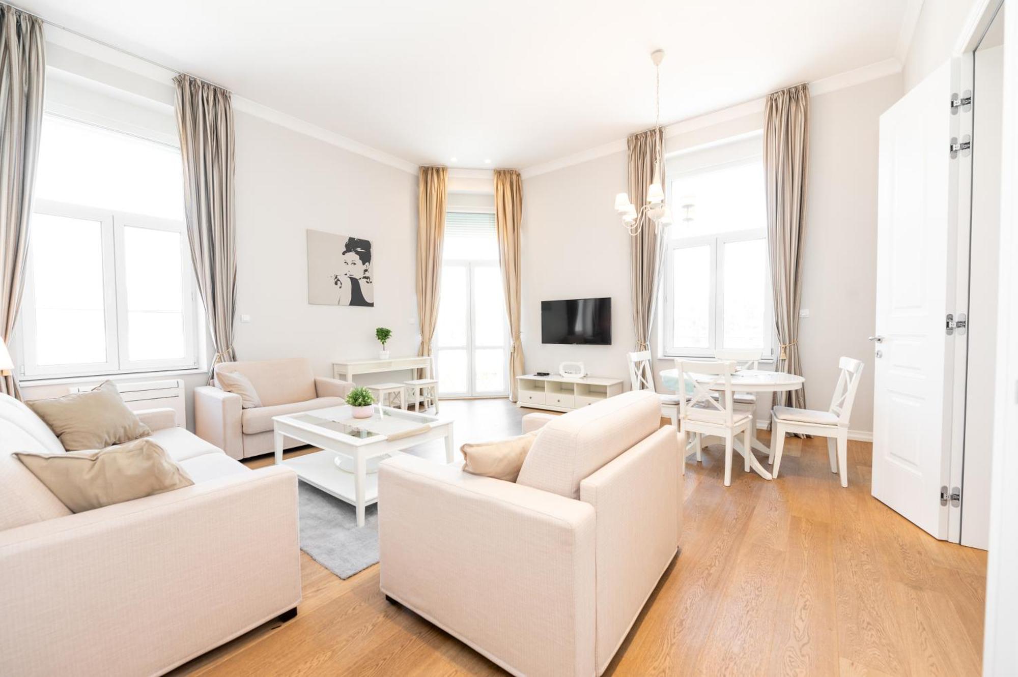 Slavija Fontana Lux Apartments เบลเกรด ภายนอก รูปภาพ