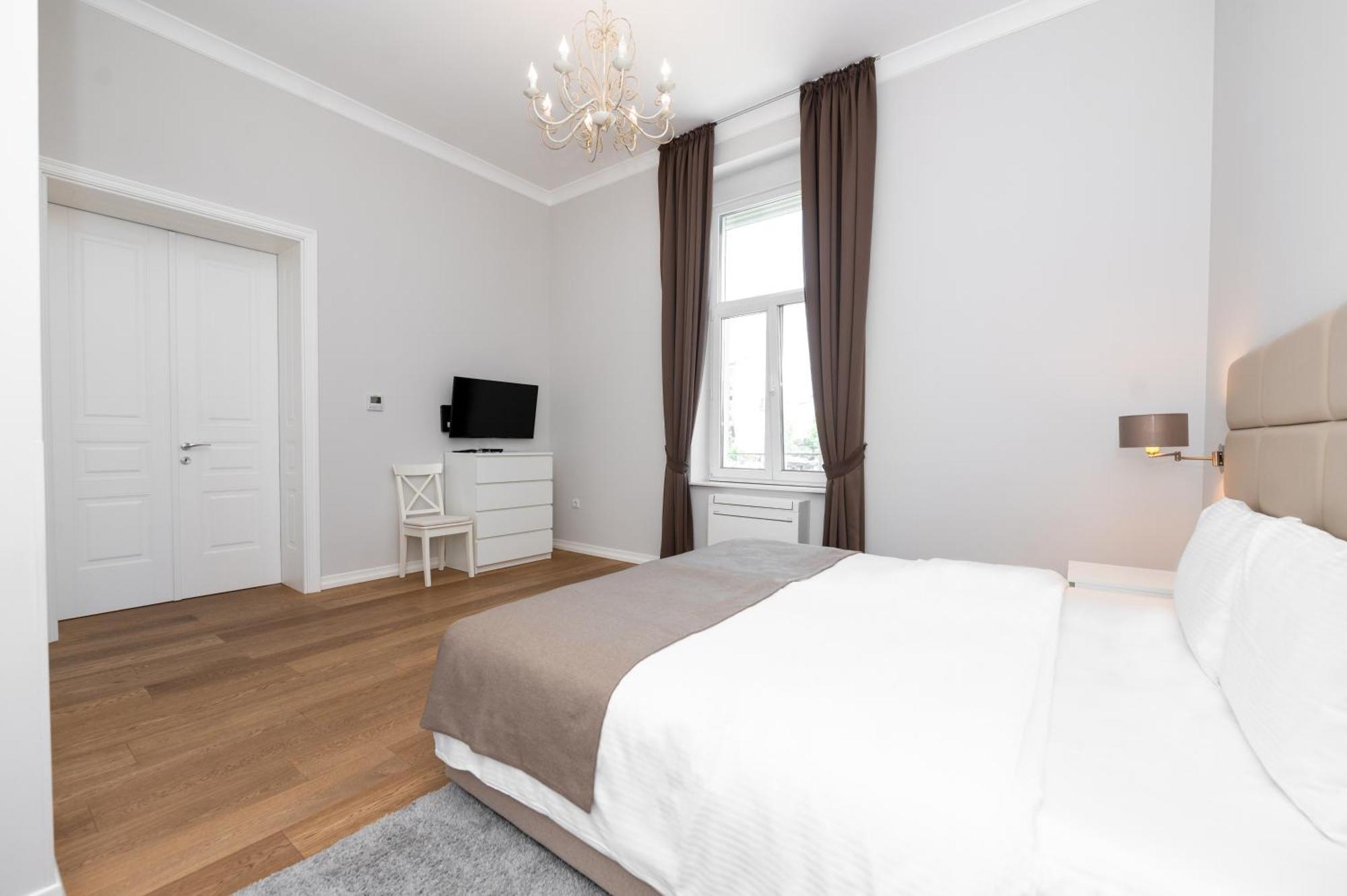 Slavija Fontana Lux Apartments เบลเกรด ภายนอก รูปภาพ